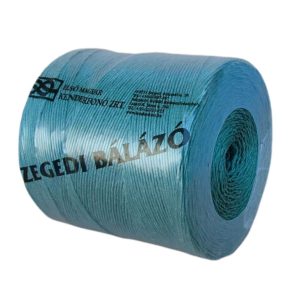 Bálázó 600 m/kg vegyes színű kb 4 kg