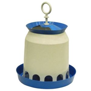 Baromfi etető /+csavar+tető/ 4 L
